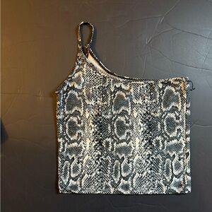 SHEIN Black and White Snake Print Crop Top